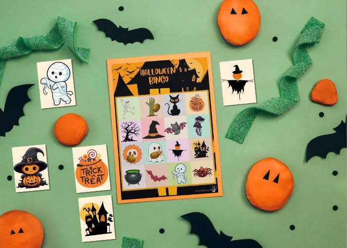 Play bingo in Halloween with kids